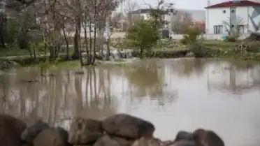 Niğde'de Sağanak Hayatı Olumsuz Etkiliyor