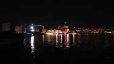 İstanbul Boğazında gemi faciaya ramak kala karaya oturdu