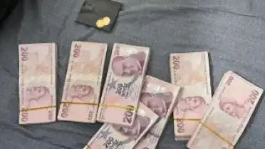 FETÖ'nün Eğitim Yapılanmasına Yönelik İzmir Merkezli Operasyonda 80 Şüpheli Yakalandı