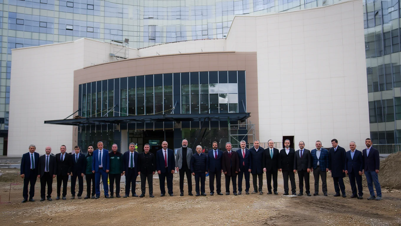 Vali Şahin Şehir Hastanesinde İnceleme Yaptı